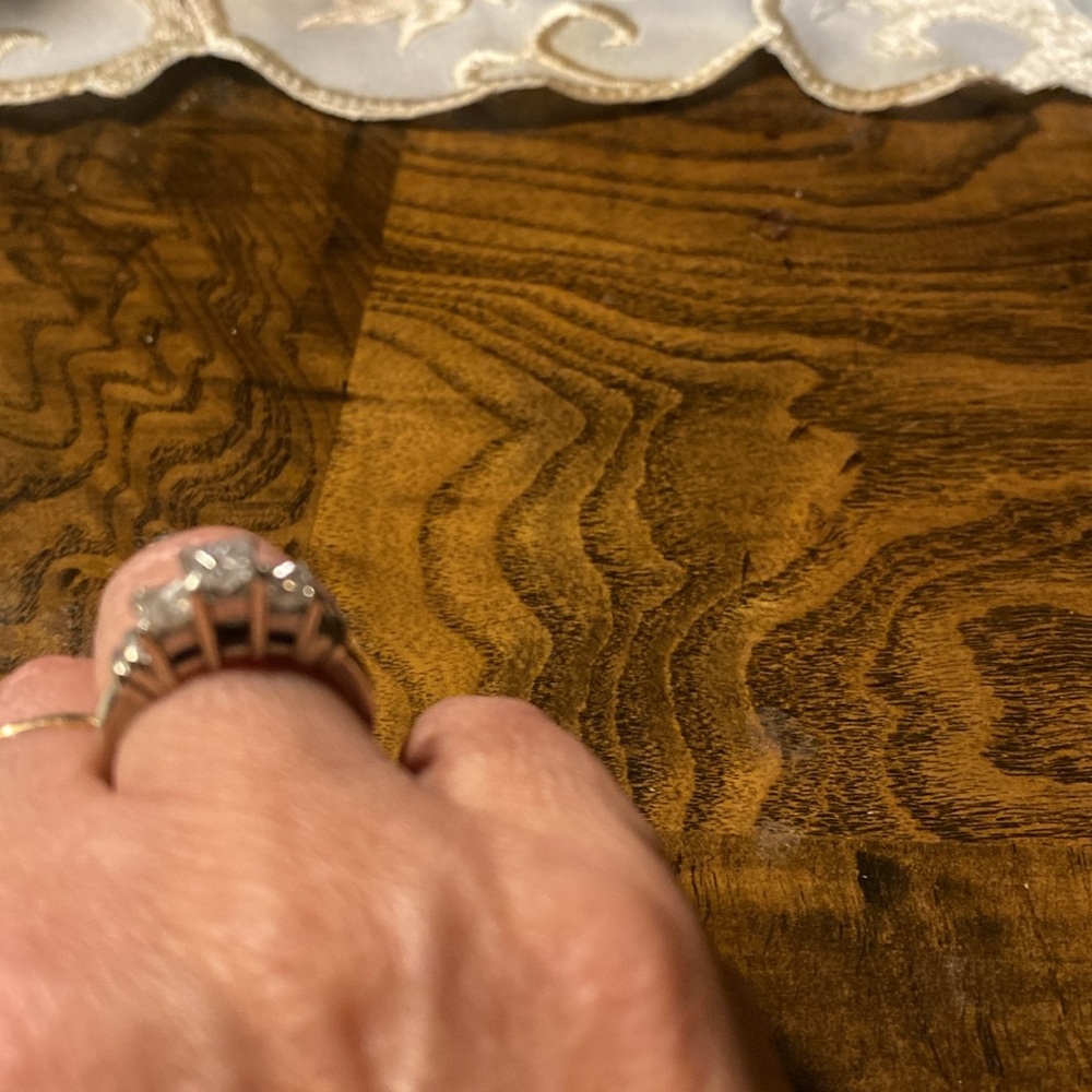Diamond Ring - Picture 3 of 4